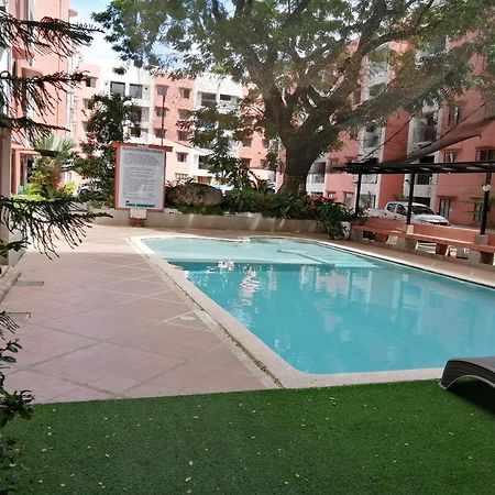 מקטאן Condo Azur Suites B207 Near Airport, Netflix, Stylish, Cozy With Swimming Pool מראה חיצוני תמונה