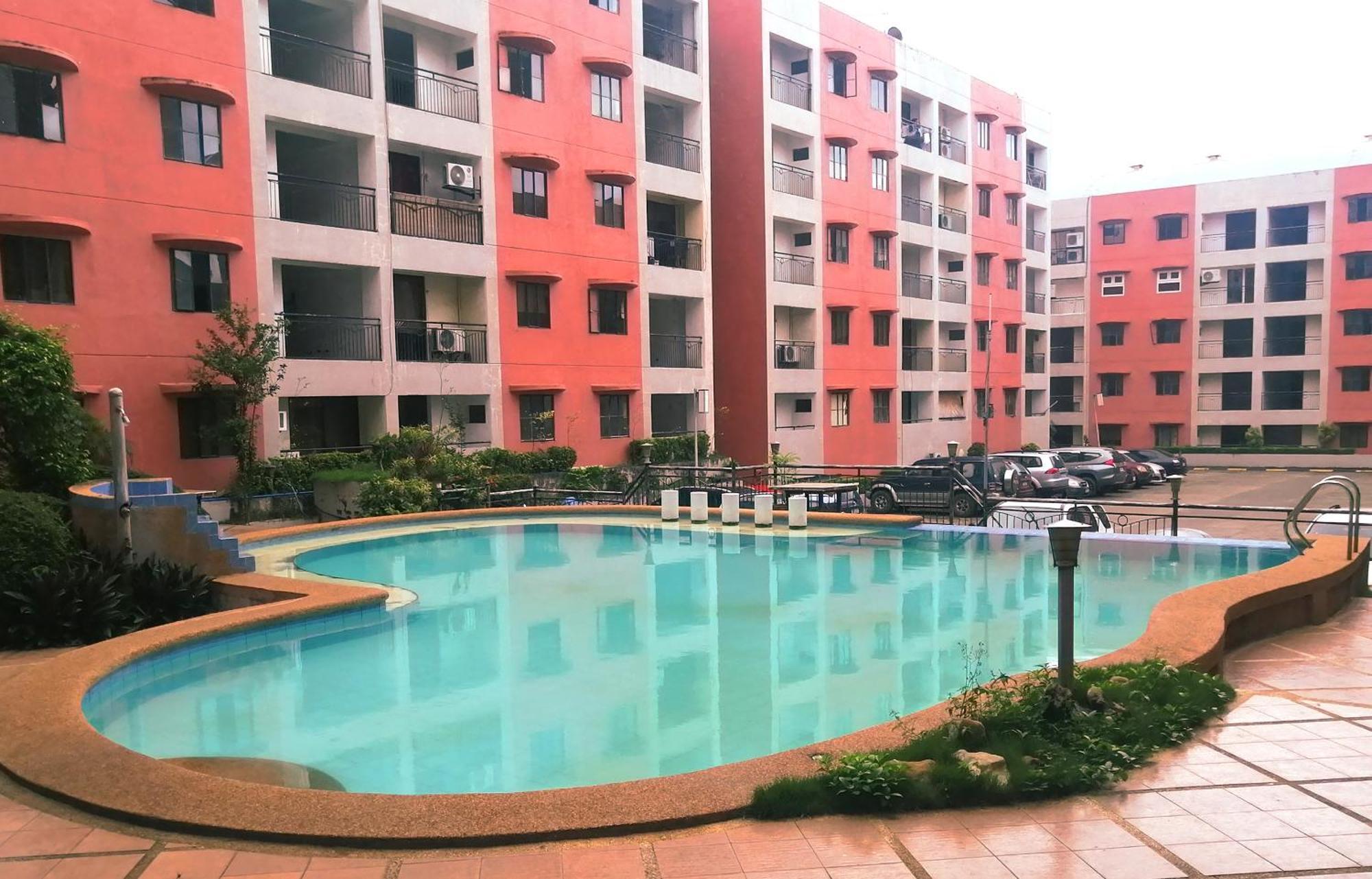 מקטאן Condo Azur Suites B207 Near Airport, Netflix, Stylish, Cozy With Swimming Pool מראה חיצוני תמונה